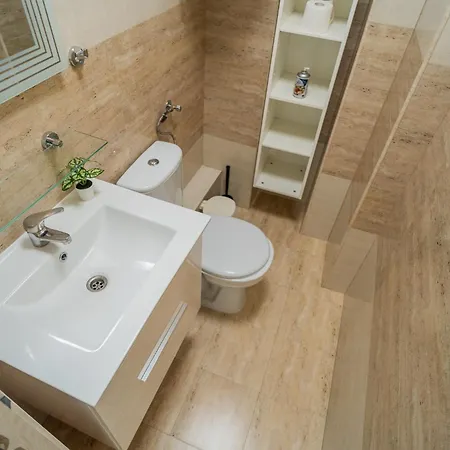 Luxury 2br On Decebal Avenue Apartman