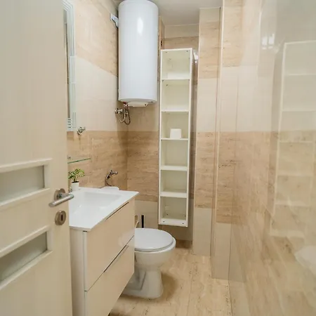 Daire Luxury 2br On Decebal Avenue