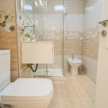 Apartment Luxury 2br On Decebal Avenue *