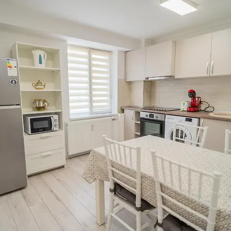 Luxury 2br On Decebal Avenue Apartman