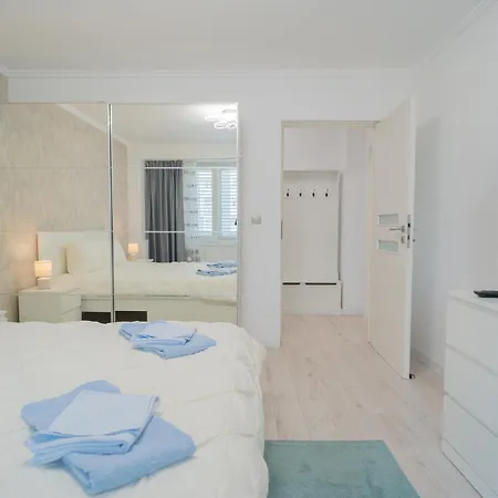 Luxury 2br On Decebal Avenue Apartment *