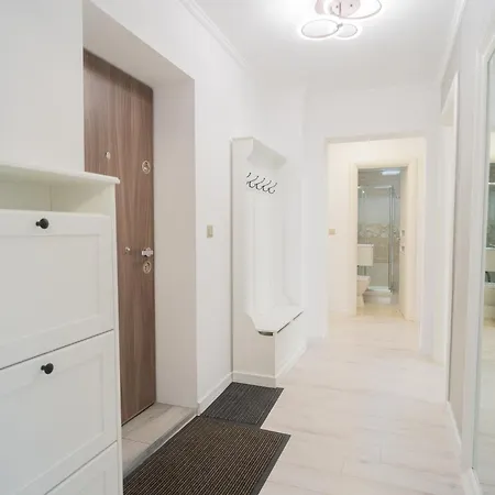 Luxury 2br On Decebal Avenue *