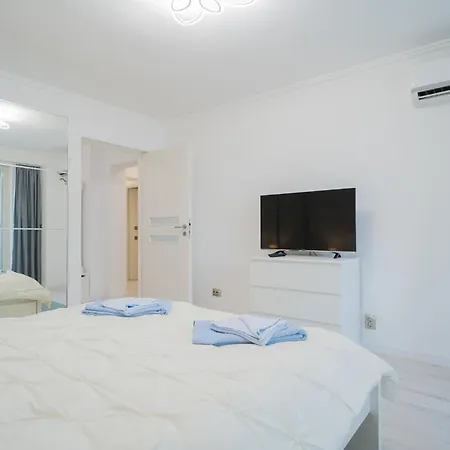 Luxury 2br On Decebal Avenue Apartman