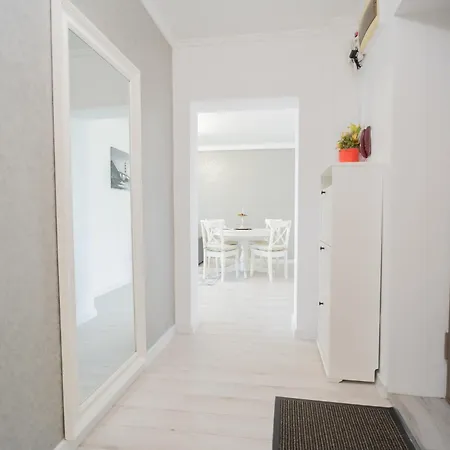 Luxury 2br On Decebal Avenue *