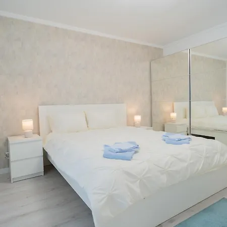 Luxury 2br On Decebal Avenue Daire *