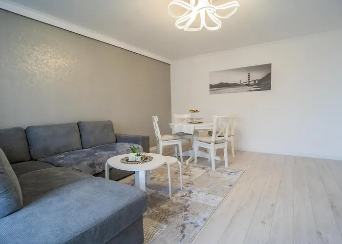 Luxury 2br On Decebal Avenue Appartement