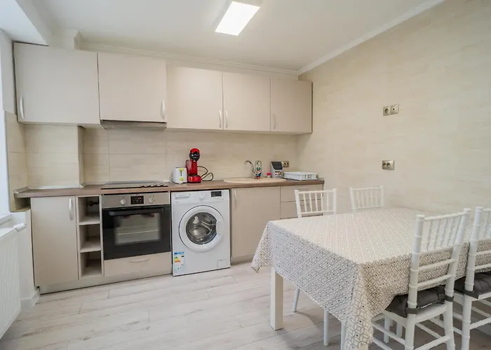 Luxury 2br On Decebal Avenue Бухарест