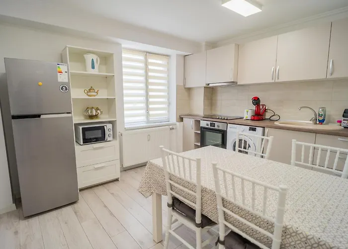 Luxury 2br On Decebal Avenue Appartement