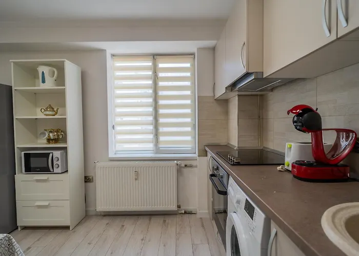 Luxury 2br On Decebal Avenue Апартаменти