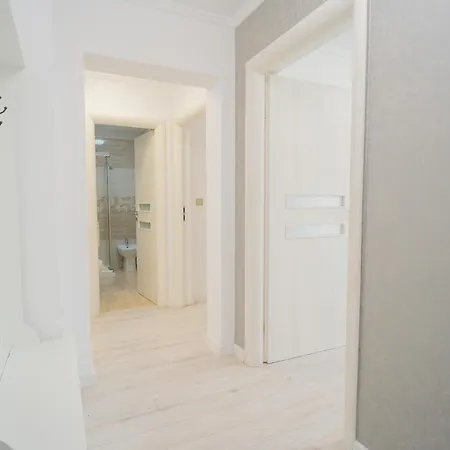Appartement Luxury 2br On Decebal Avenue
