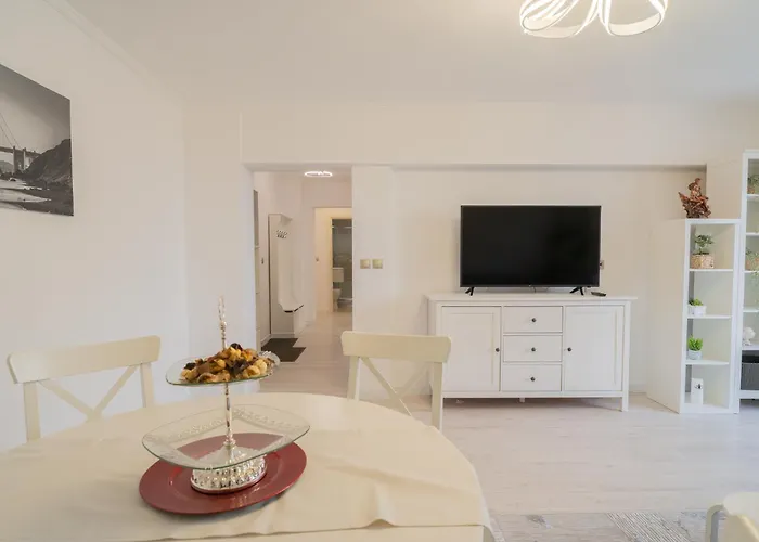 Apartament Luxury 2br On Decebal Avenue Bukareszt