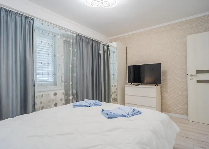 Lägenhet Luxury 2br On Decebal Avenue