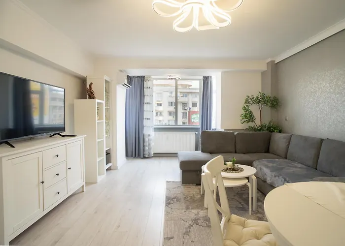 Luxury 2br On Decebal Avenue Lägenhet